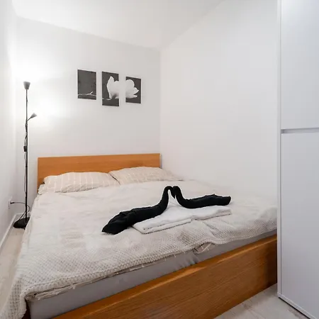 Barbyb - With Free Parking Appartement *